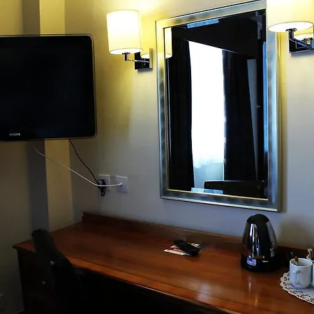 The Royal Angus Hotel 3*