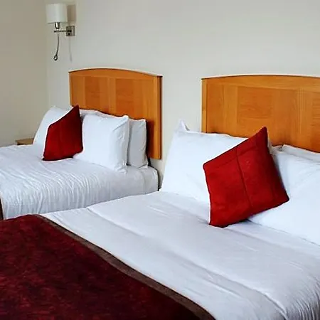 The Royal Angus Hotel 3*